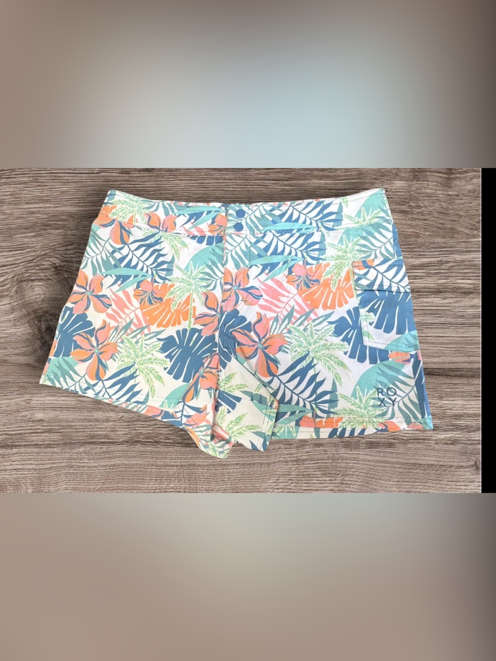 Like new! Roxy Women's UPF 50 Stretch Boardshort Tropic Multi XL